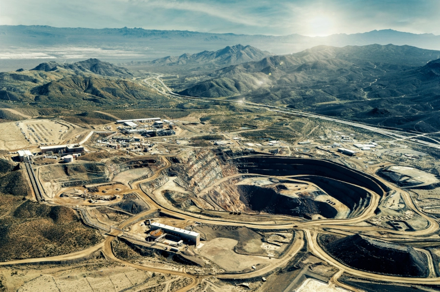美国加州芒廷帕斯矿
