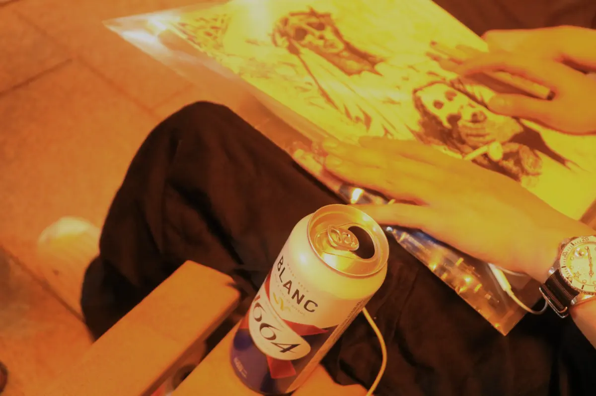Stanley的素描和他的1664啤酒